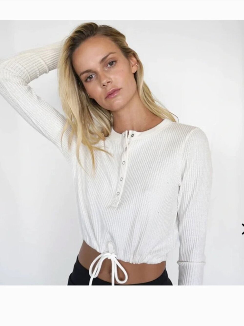 The Range Drawcord Long Sleeve Henley Crop Cream Sz Large
